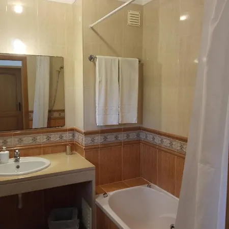 Cozy In Santa Eulalia Beach Appartement *