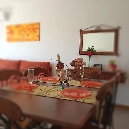 Cozy In Santa Eulalia Beach Appartement *